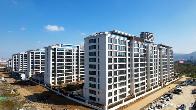 口碑好的晶彩石涂料厂家实力推荐:建筑外墙装饰选型参考(图1) 口碑好的晶彩石涂料厂家实力推荐:建筑外墙装饰选型参考(图1)